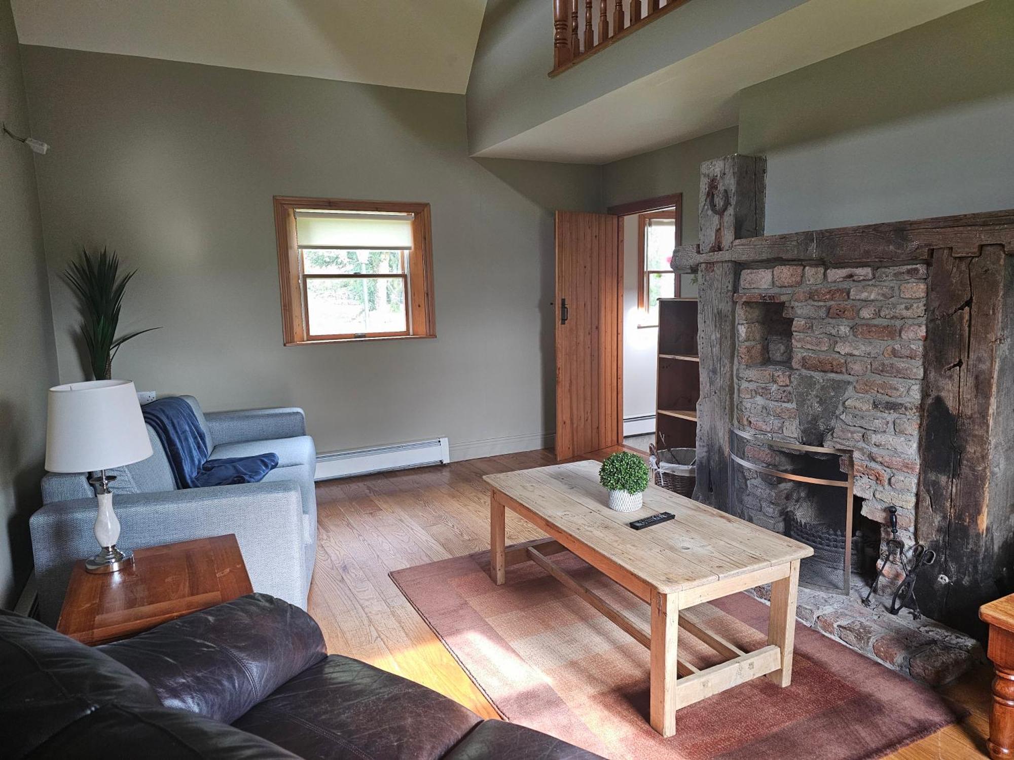 Longford Holiday Red Rose Self Catering Cottage المظهر الخارجي الصورة